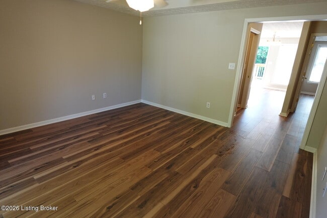Building Photo - 829 Garden Pointe Dr