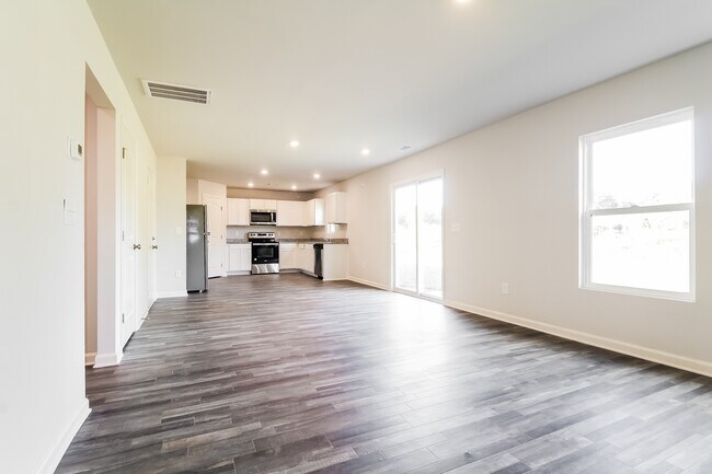 Building Photo - 681 Tacoma Trl