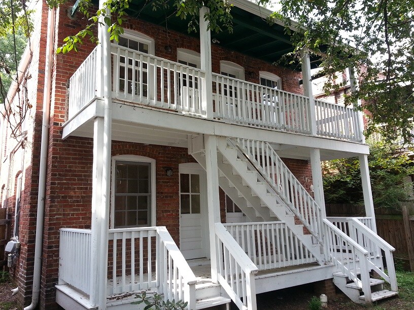 Primary Photo - 717 Chimborazo Blvd