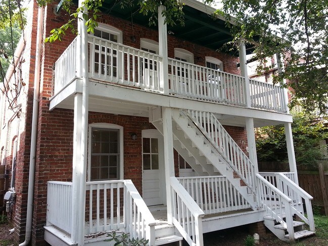 Building Photo - 717 Chimborazo Blvd