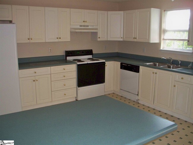 Foto del edificio - 3 Gaffney Ct