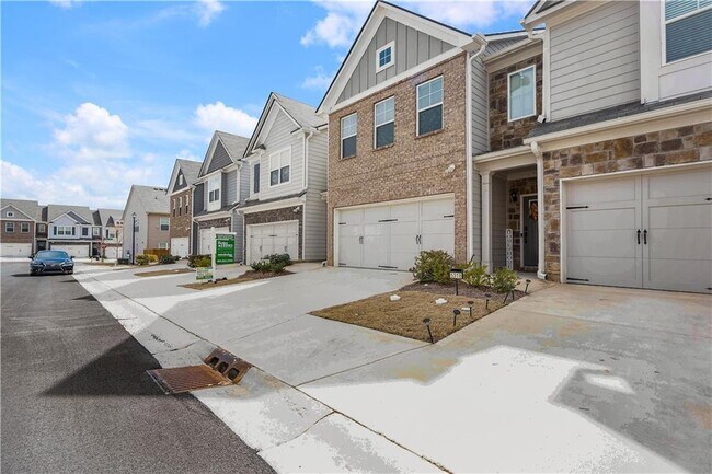 Foto del edificio - 5316 Radford Loop