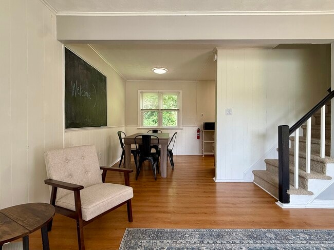 Building Photo - 8 Connell Cir