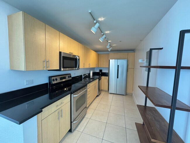 Foto del edificio - 7501 E Treasure Dr