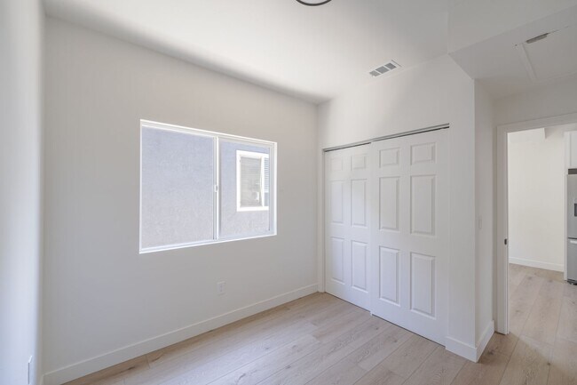 Foto del edificio - 2860 Webster Ave