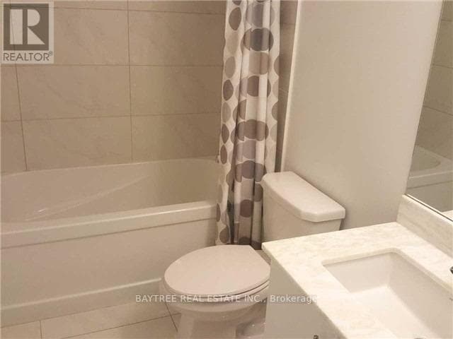 Building Photo - 58 Orchard View Blvd