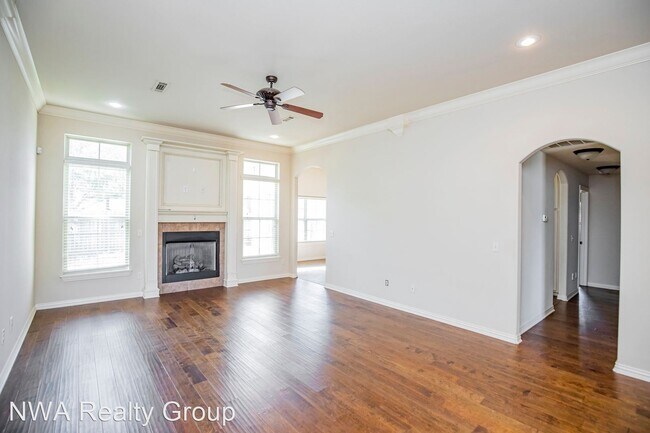 Building Photo - 3 br, 2 bath House - 5319 Stockton Ave