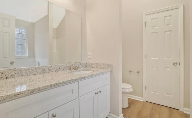 Building Photo - 2737 Live Oak Trl