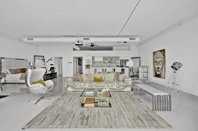 Foto del edificio - 7934 West Dr