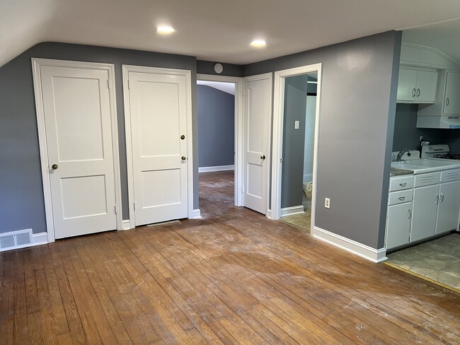 Living Room - 526 Central Ave