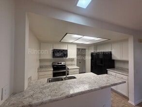Building Photo - 361 Jalisco Ct