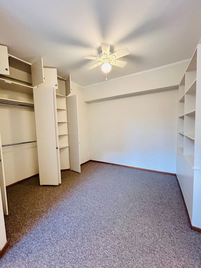 Building Photo - Winthrop Manor Apartments
