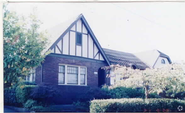 Foto del edificio - Columbia Court