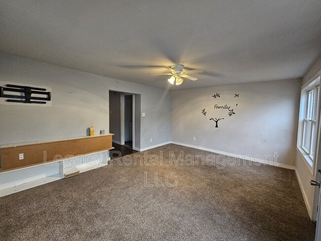 Building Photo - 2301 Old Berwick Rd