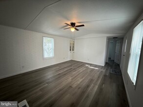 Building Photo - 149 Gregory Pl