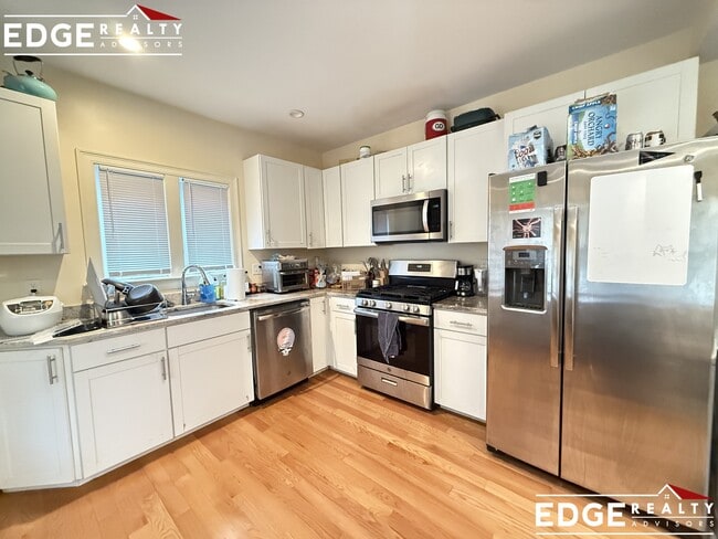 Building Photo - 5 Griggs Pl