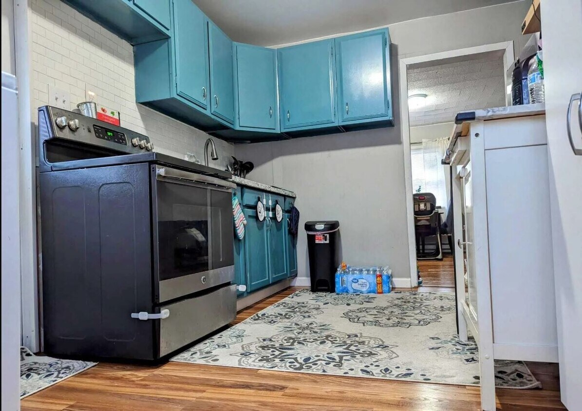 214 4th St, Oneida, PA 18242 House for Rent in Oneida, PA