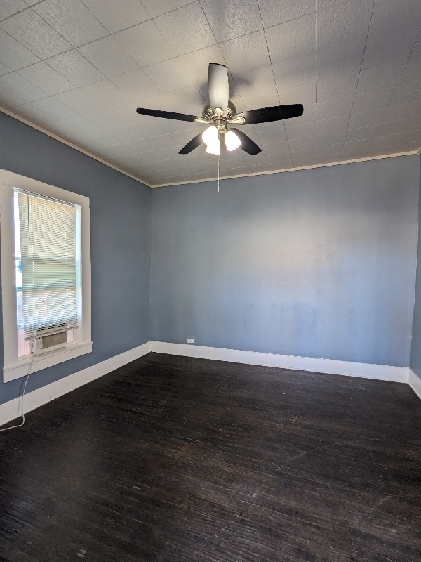 Building Photo - 534 E Sycamore St