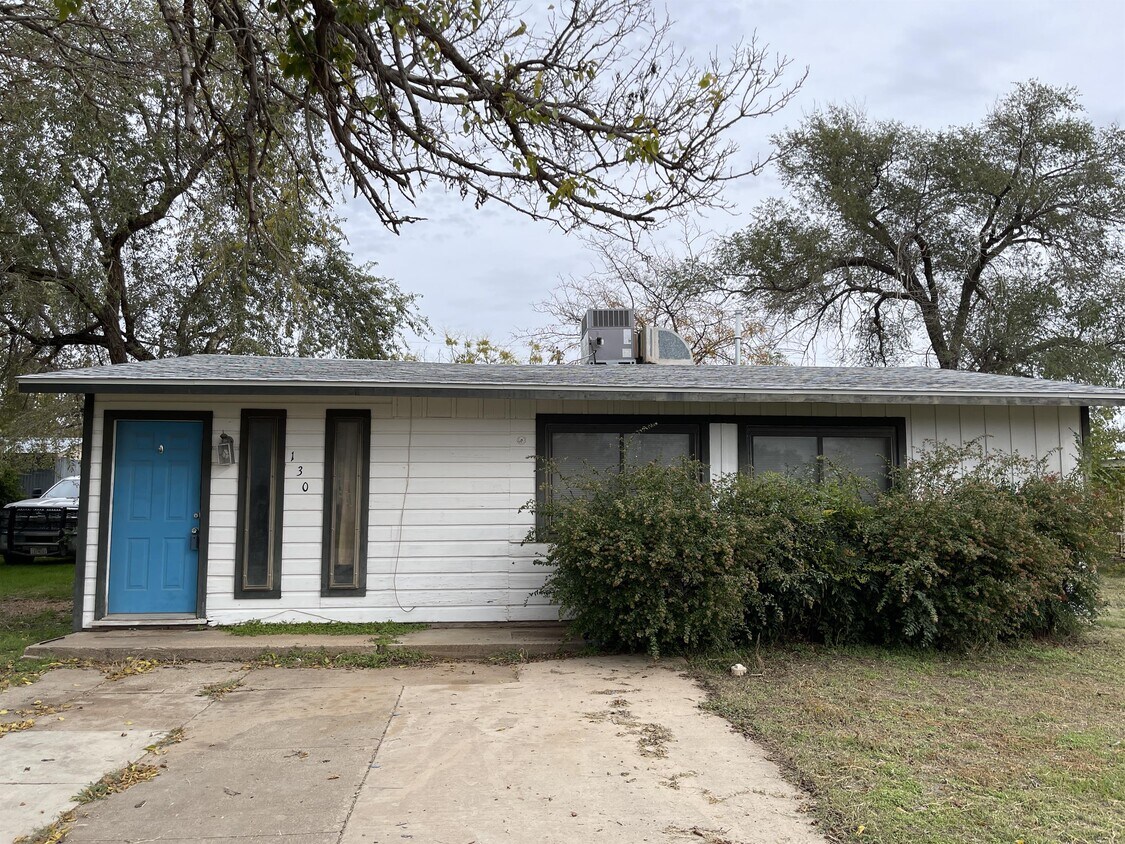 Primary Photo - 130 Milburn St