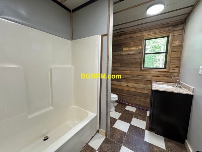 Foto del edificio - 3 Bed 2 Bath