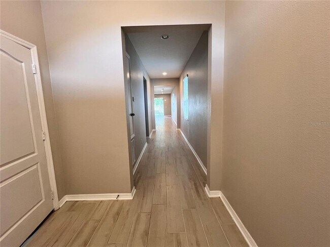 Foto del edificio - 1449 Paget Cove