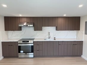 Building Photo - 1063 Gilman Dr