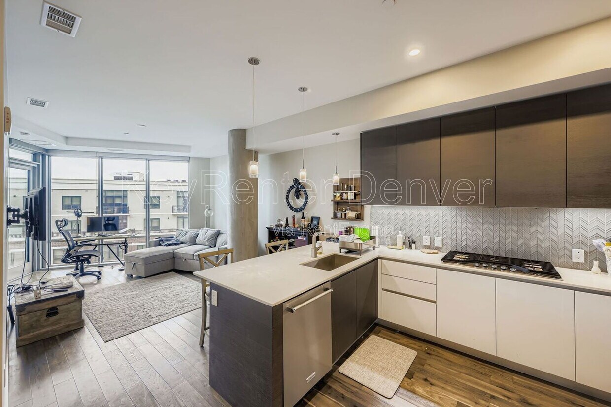 Primary Photo - 4200 W 17th Ave