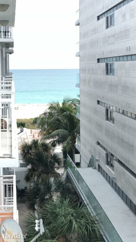 Building Photo - 400 Collins Ave