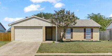 Building Photo - 537 Hanover Dr