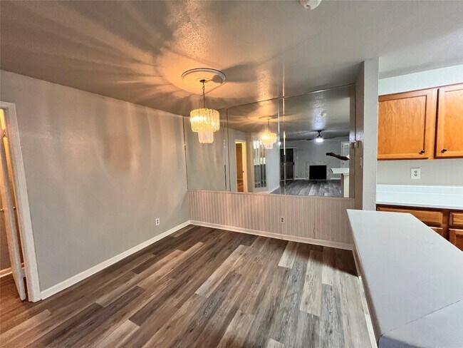 Foto del edificio - 10661 Braes Bend Dr