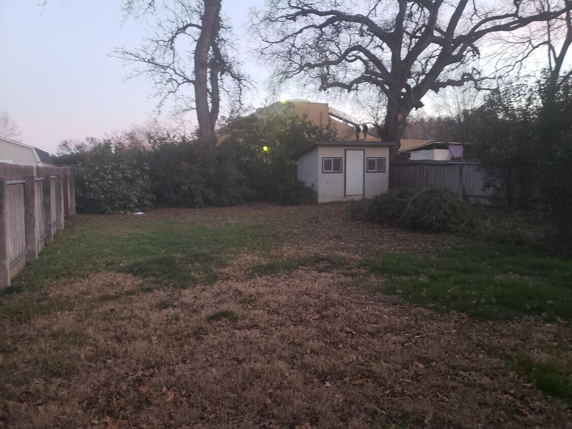 Building Photo - 3 Bedroom Home in Anderson