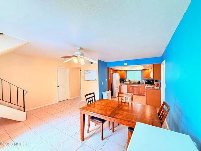 Foto del edificio - 109 Hercules Ave