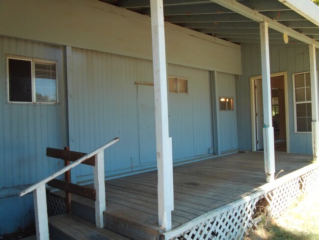 Building Photo - 5934 Cohn Ave