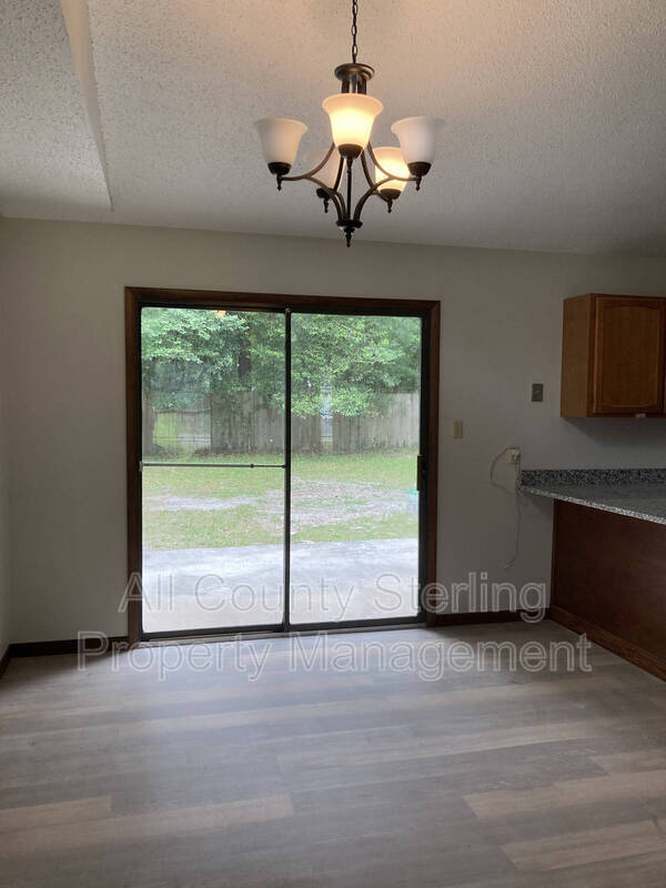 Foto del edificio - 111 Grove Ave