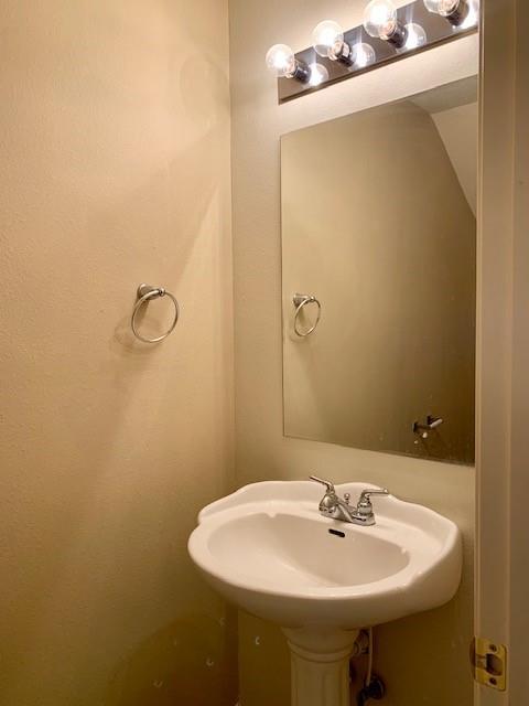 Building Photo - 4100 SW Shadowrock Pl