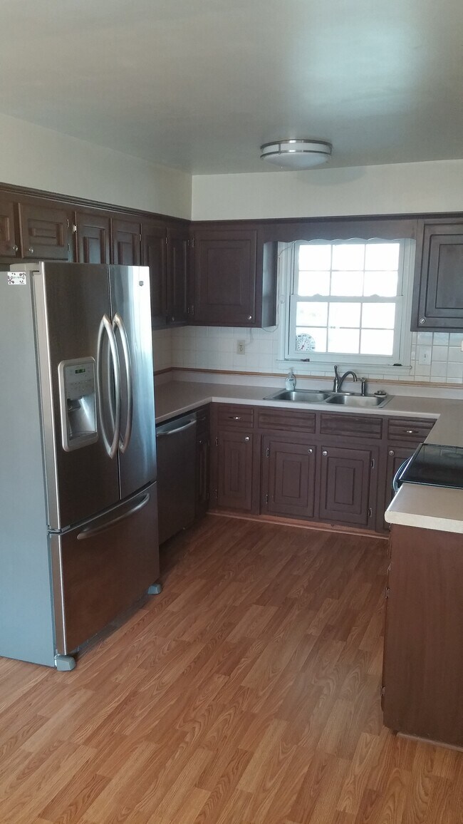 Foto del edificio - 5468 Albright Dr