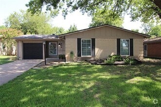 Building Photo - 804 Wateka Way