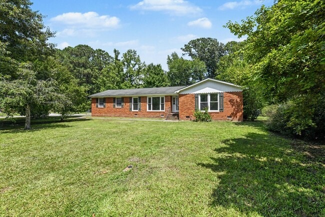 Building Photo - 130 Sandtrap Rd