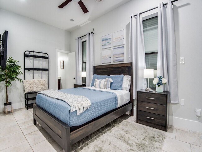 Foto del edificio - 1509 Holly St