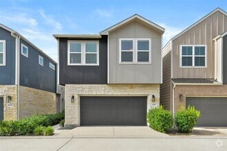 Building Photo - 9911 Brickhouse Dr
