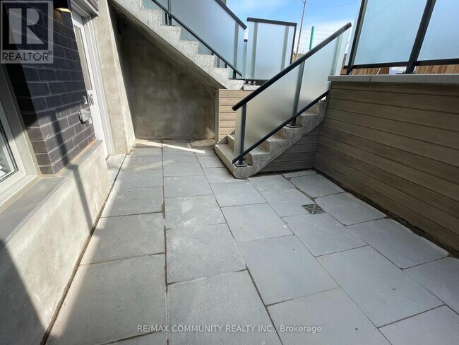 Building Photo - 2791 Eglinton Ave E