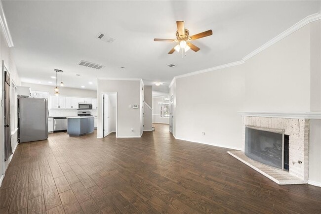 Foto del edificio - 13217 Rochester Ln