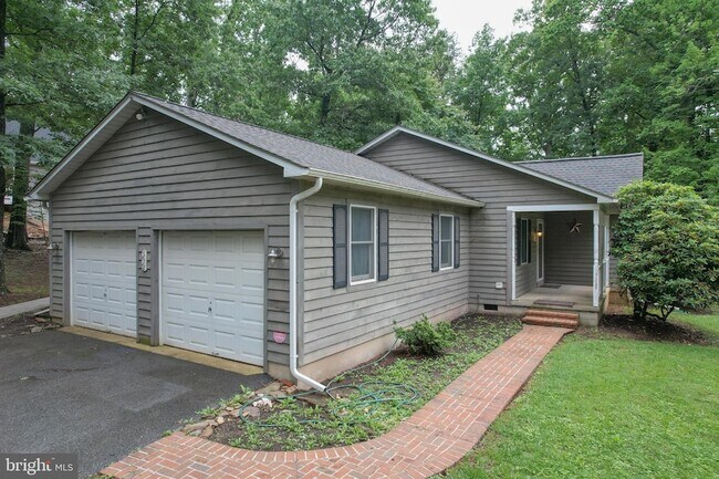 Foto del edificio - 309 Old Shady Grove Ln