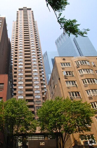 Building Photo - 348 W 58th St