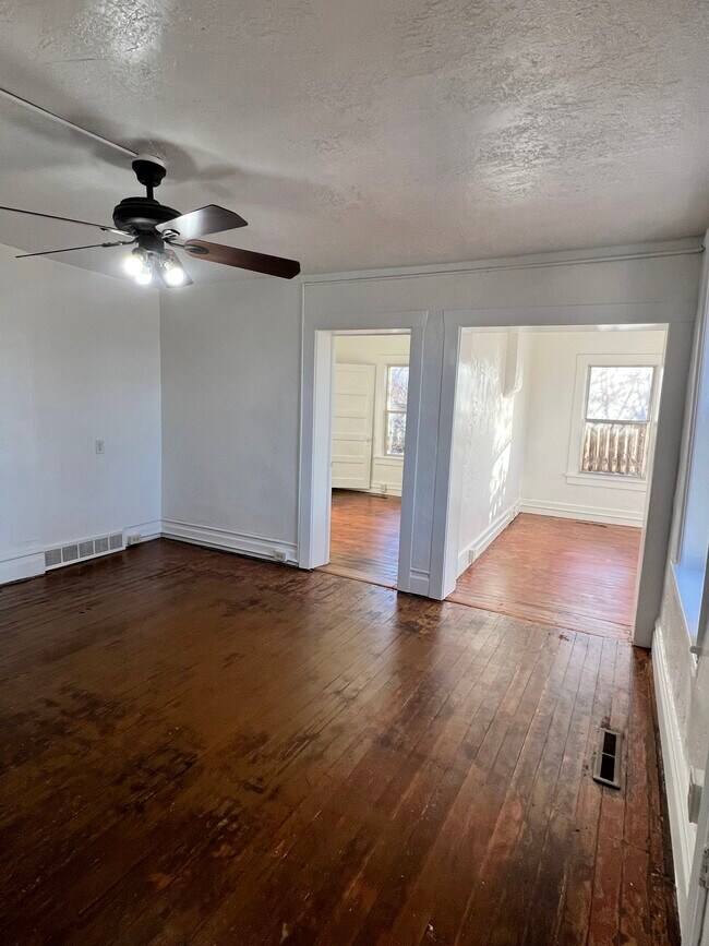 Foto del edificio - 749 Park Dr