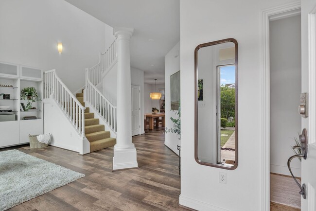 Building Photo - Spacious Upcountry Townhome with Ocean Vie...