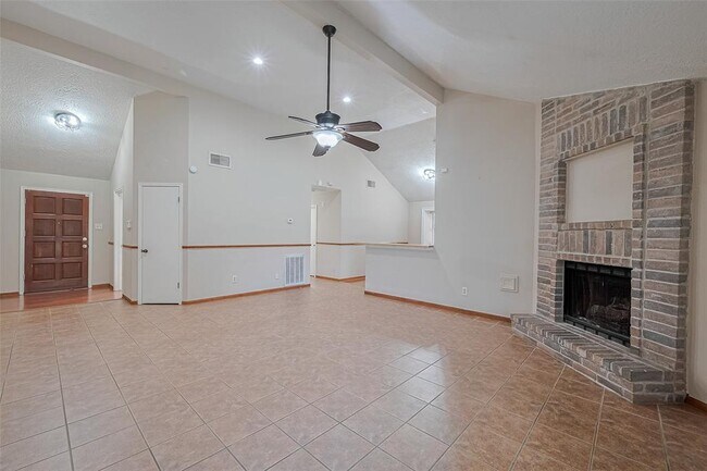 Foto del edificio - 6907 Yardley Dr