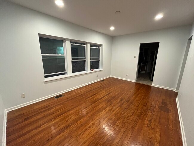 Foto del edificio - 1005 S Humphrey Ave
