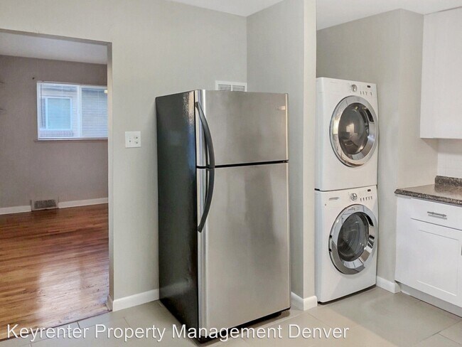 Building Photo - 2 br, 1 bath House - 5523 East Thrill Place