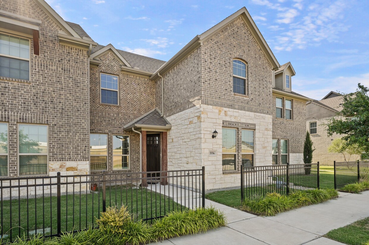 Foto principal - 5556 Kilmer Dr